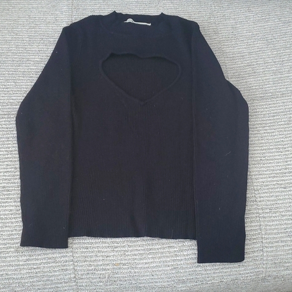 Zara Heart Shaped Sweater Top - Picture 1 of 3